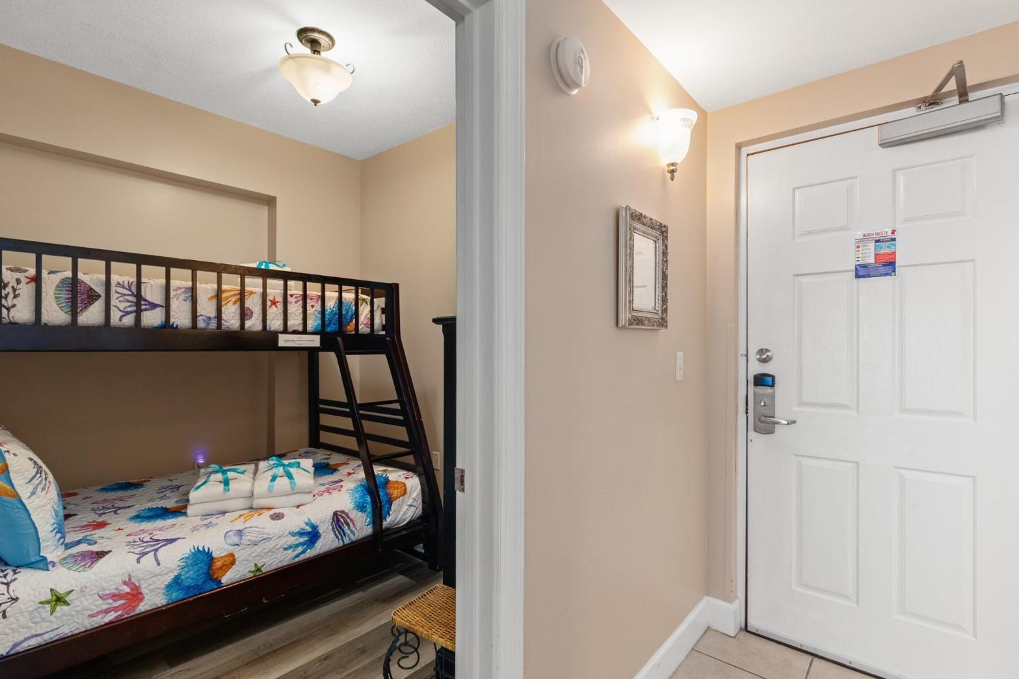 Gulf Front Master Br In Sunrise Beach With Amazing Views! Sleeps 7! Panama City Beach Eksteriør billede